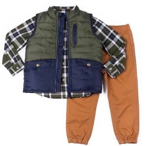 NWT, 3 piece puffer vest, shirt, and pants set
